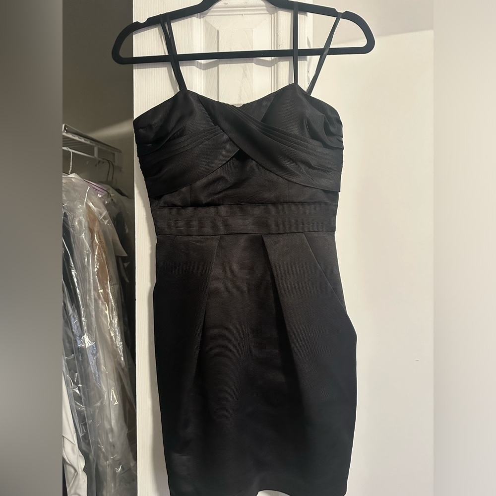 BCBG SIZE 4 black strapless formal dress